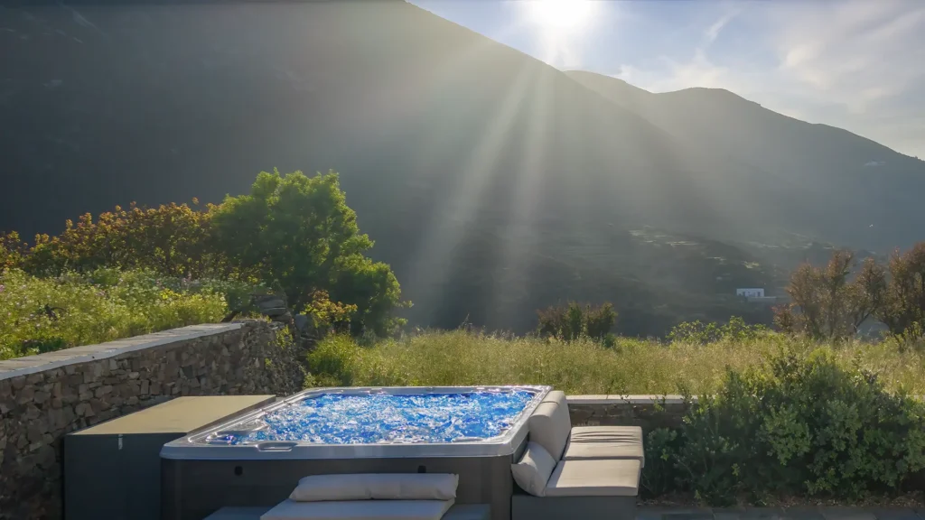 Aethelia villa hot tub Sifnos